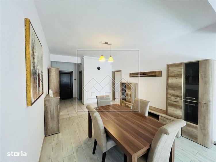 Apartament cu 3 camere în Sub Arini