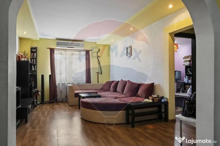 Apartament cu 4 camere decomandat în Sebastian