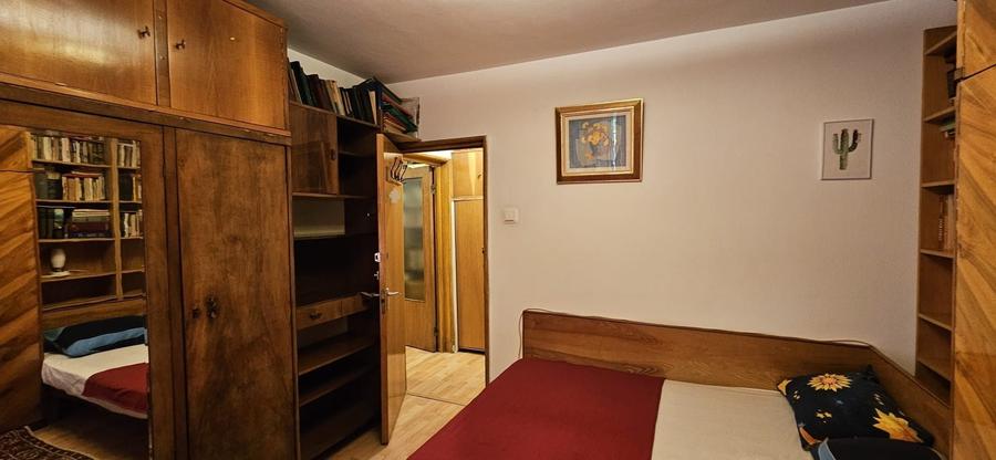 Inchiriez apartament 2 camere - 4