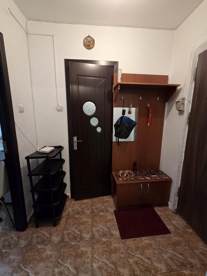 Apartament cu 2 camere decomandat, mobilat în Păcii