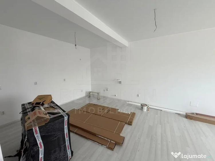 Casă cu 4 camere cu Teren 300 Mp în Preajba