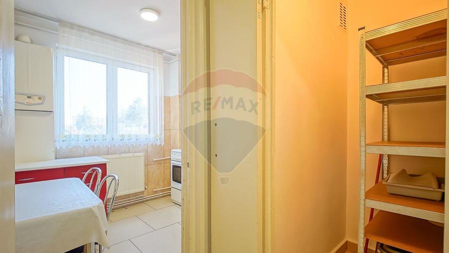 Apartament cu 3 camere semidecomandat, mobilat în Astra