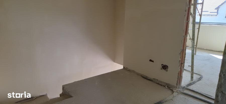 Casă cu 4 camere cu Teren 310 Mp în Găvana