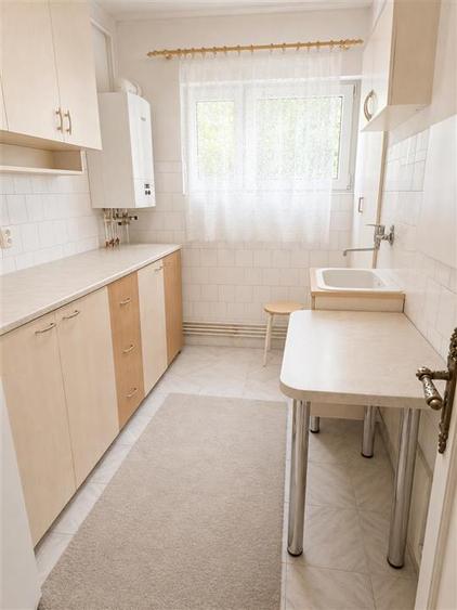 Apartament cu 2 camere nedecomandat în Astra