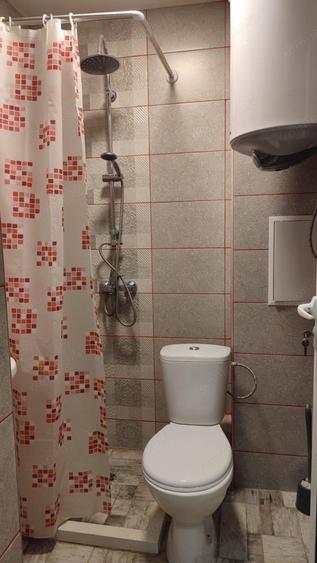 Garsonieră decomandată în Colentina