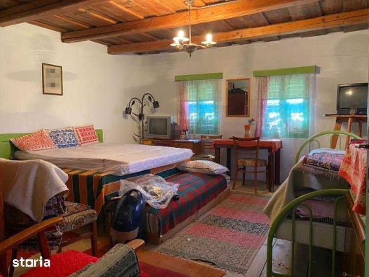 Casă cu 2 camere cu Teren 1006 Mp în Ghindari