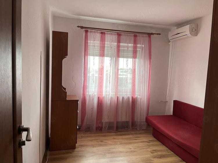 Apartament cu 3 camere decomandat în Banu Mărăcine