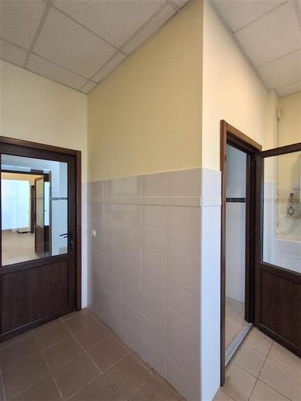 Spațiu comercial, de 75 mp, în Central