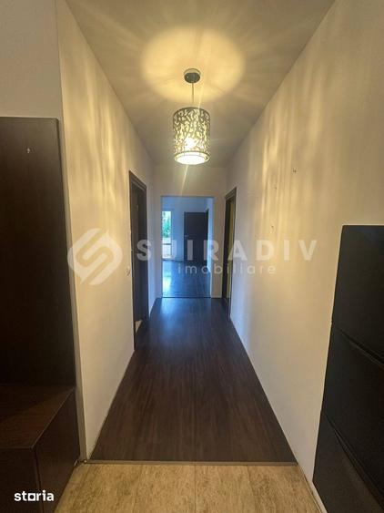 Apartament cu 3 camere semidecomandat în Florești