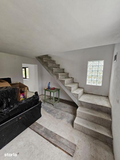 Casă cu 2 camere cu Teren 1596 Mp în Mușătești