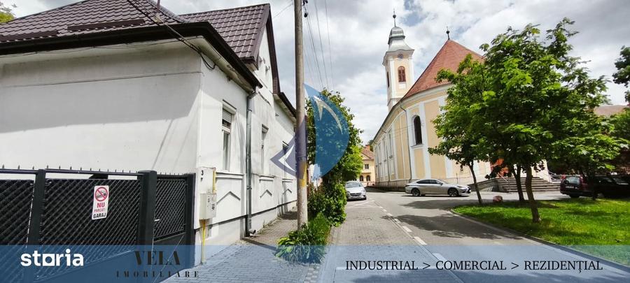 Casă cu 3 camere cu Teren 436 Mp în Semicentral