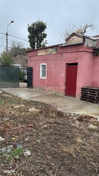 Casă cu 3 camere cu Teren 275 Mp în Central