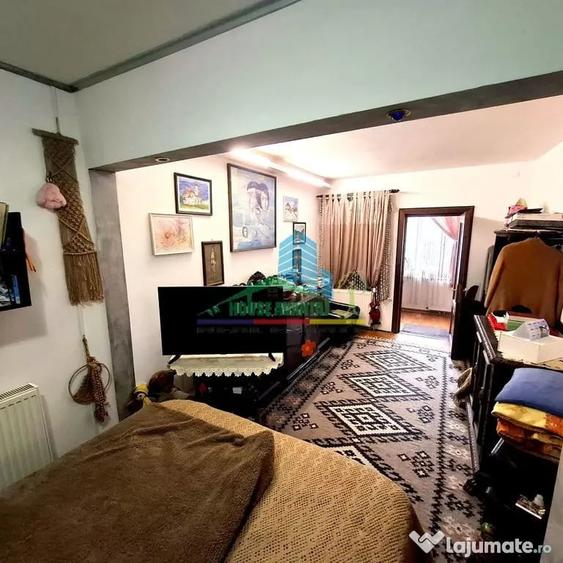 Casă cu 6 camere cu Teren 880 Mp în Ultracentral