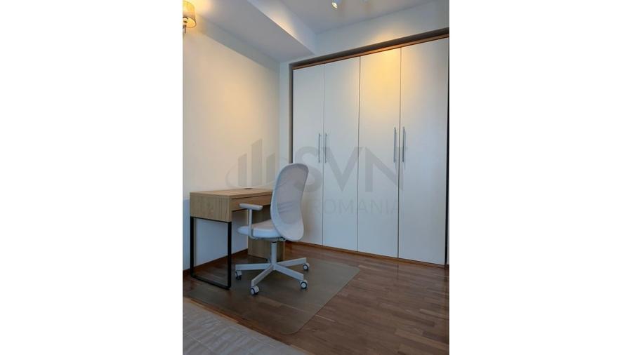 Apartament cu 3 camere semidecomandat, mobilat în Iancu Nicolae