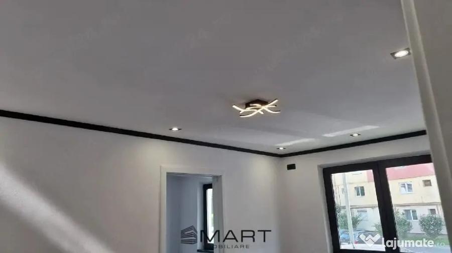 Apartament cu 2 camere decomandat în Sud