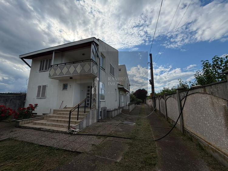 Casă individuală cu 5 camere cu Canalizare în Puchenii Mari