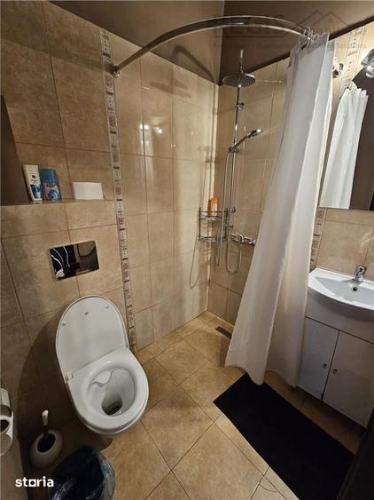 Apartament cu 2 camere decomandat, mobilat în Central