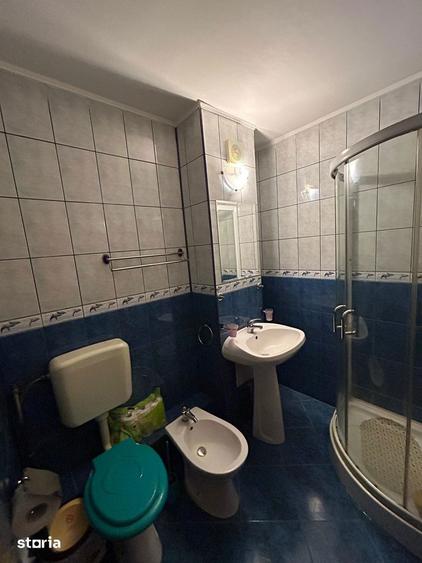 Apartament cu 3 camere, mobilat în Fizicienilor