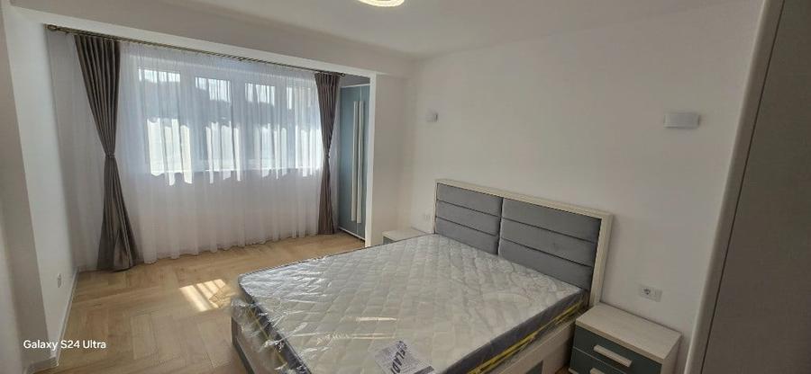 Apartament cu 3 camere decomandat în Ultracentral