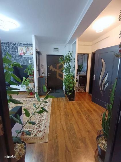 Apartament cu 3 camere în Juc-Herghelie
