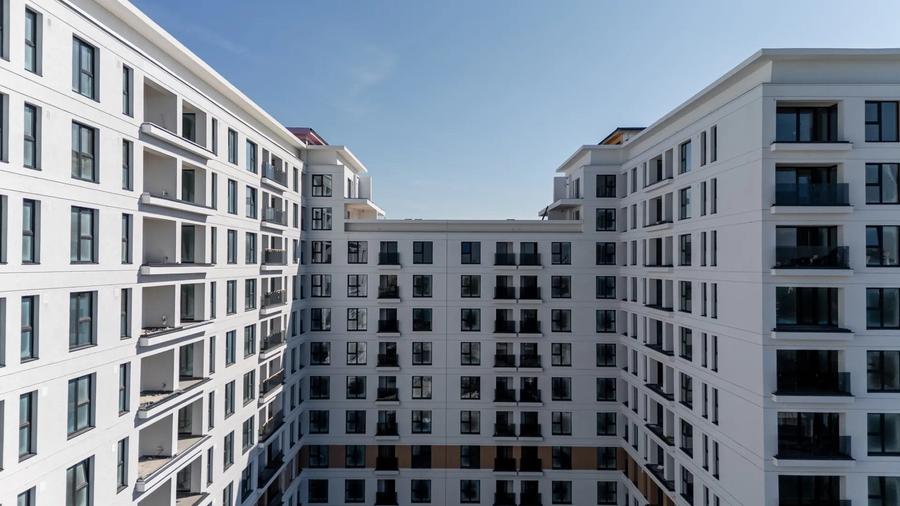 Apartament cu 3 camere decomandat în Obor