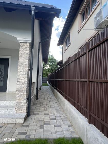 Casă cu 4 camere cu Teren 470 Mp în Cornu