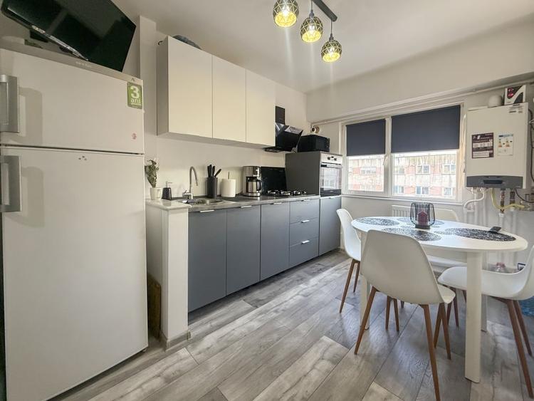 Apartament cu 2 camere decomandat, mobilat în Tomis Nord