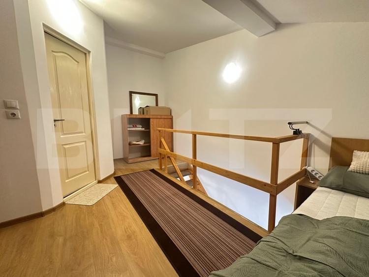 Apartament cu 2 camere semidecomandat, mobilat în Gojdu