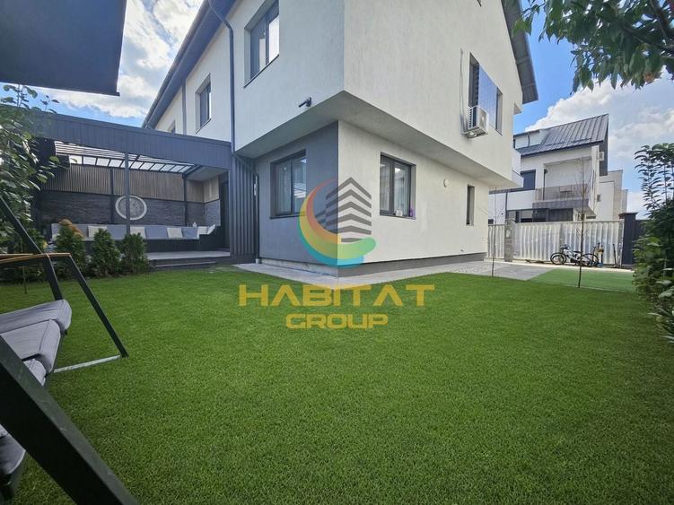 Duplex cu 4 camere cu Canalizare în Central