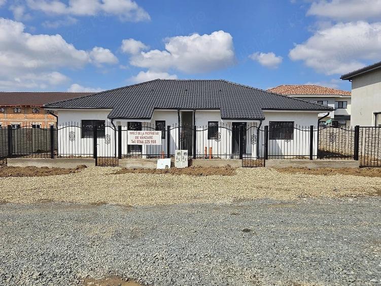 Casă cu 3 camere cu Teren 300 Mp în Rudicica