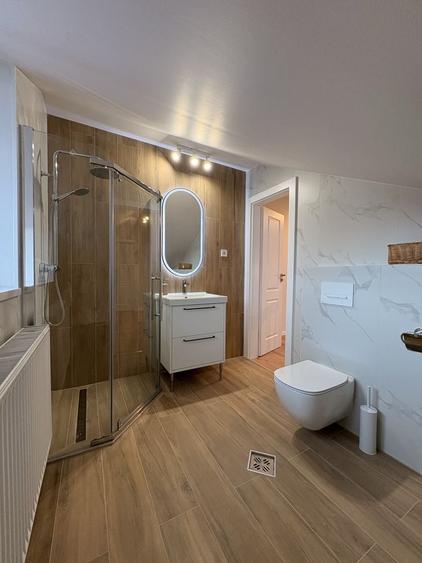 Apartament cu 4 camere în Central