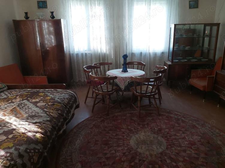 Casă cu 5 camere în Babșa