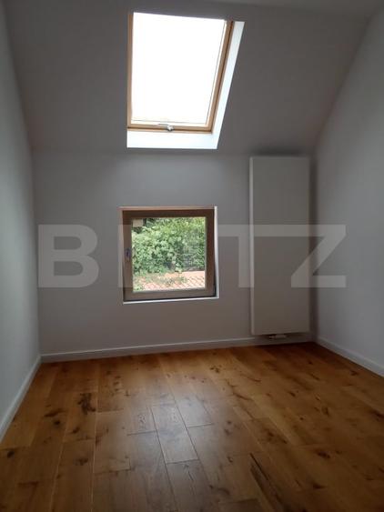 Apartament cu 3 camere decomandat în Râșnov