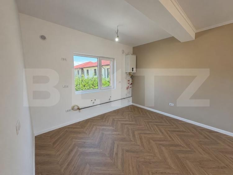 Apartament cu 3 camere decomandat în Sud