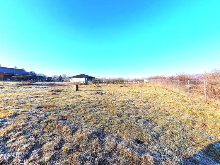 Teren Construcții intravilan de 390 mp, în Daia