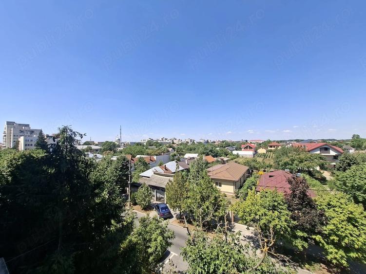 Apartament cu 4 camere decomandat în Central