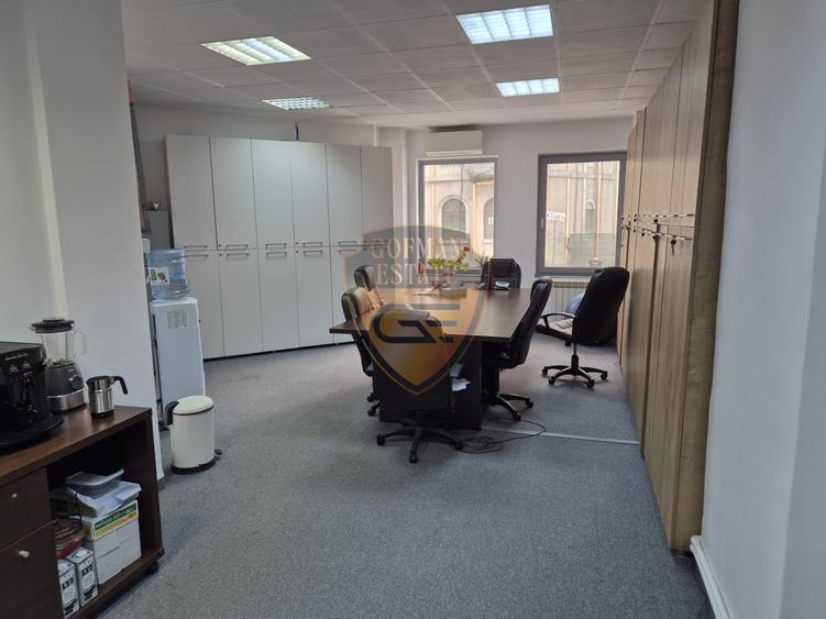 Spațiu comercial, de 165 mp, în P-ța Ovidiu