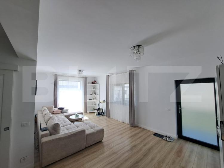 Apartament modern cu 3 camere, 80 mp, complex rezidential, zona Burdujeni - 1