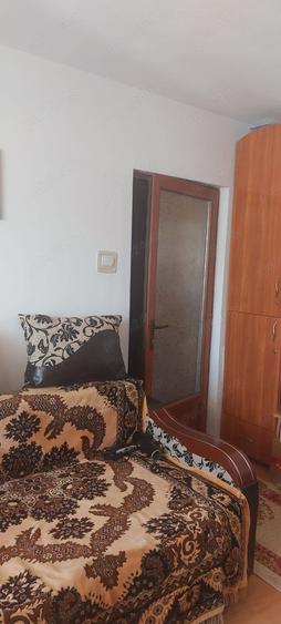 Apartament cu 2 camere semidecomandat în Zărnești