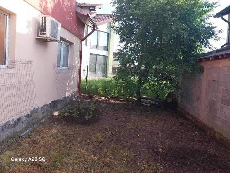 Casă cu 3 camere decomandat în Central