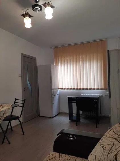 Garsonieră decomandată, mobilată în Zorilor