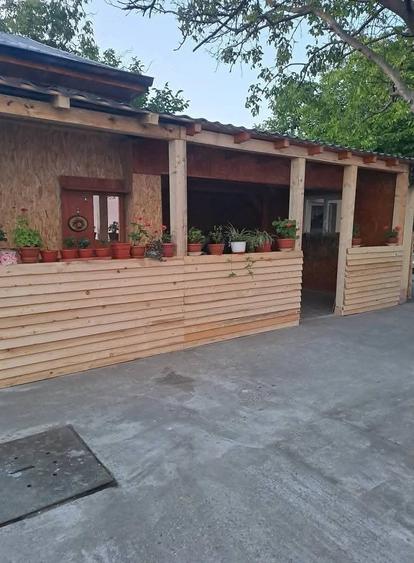 Casă cu Teren 1000 Mp în Central
