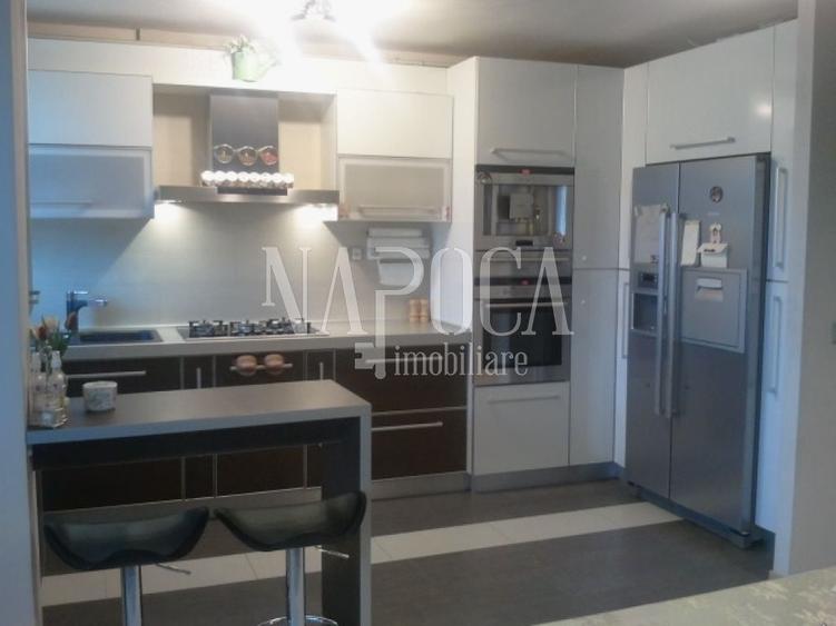 Apartament cu 4 camere semidecomandat în Zorilor
