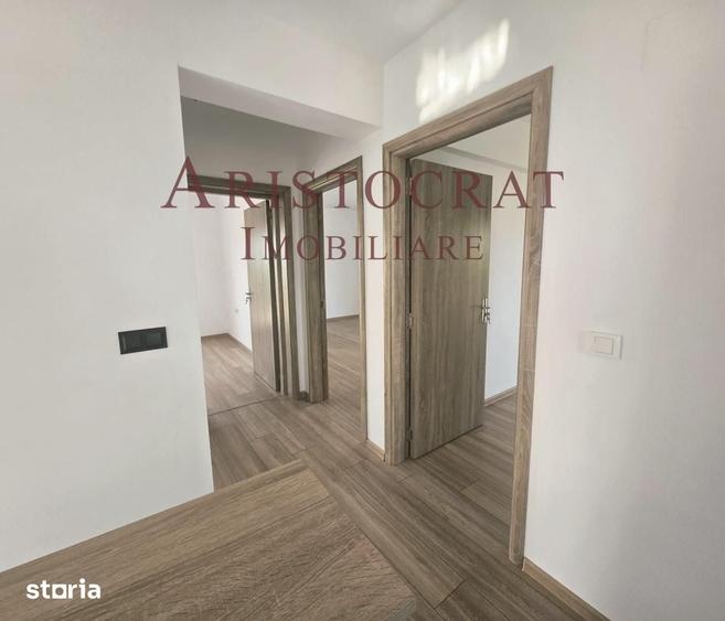 Casă cu 4 camere cu Teren 480 Mp în Corbeanca