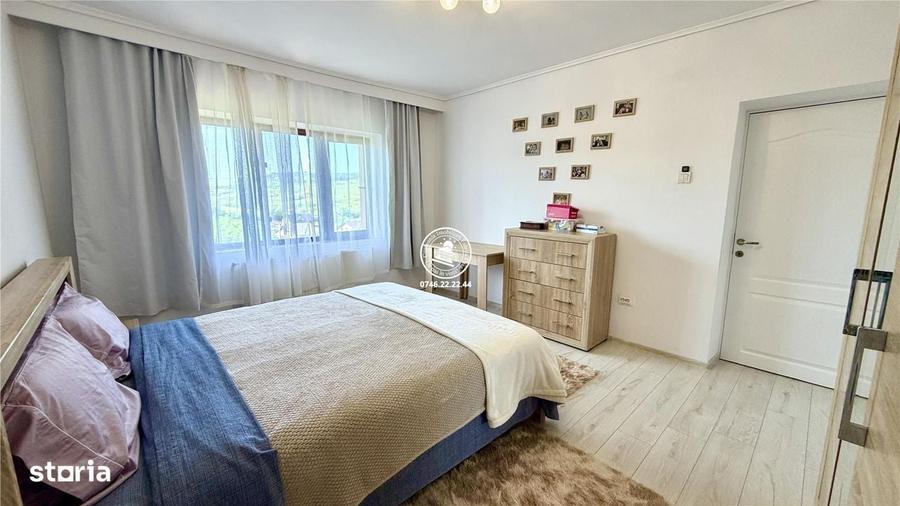 Casă cu 4 camere în Aroneanu