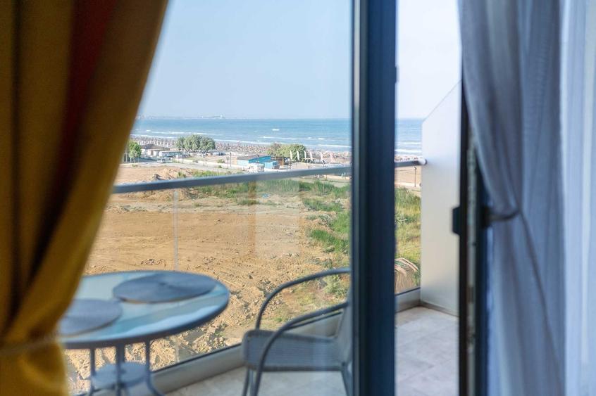 Vand studio-uri cu vedere \ fara vedere la mare, Mamaia Nord, Tomis Villa Promenada, 20 m de plaja - 1