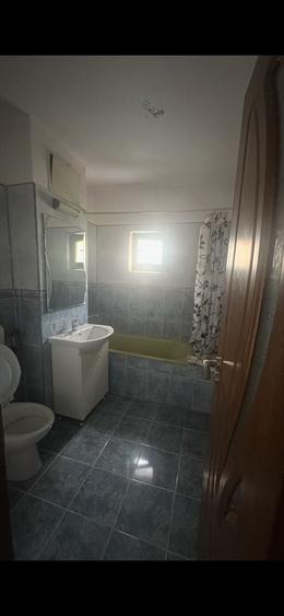 Apartament cu 2 camere decomandat în Popoveni
