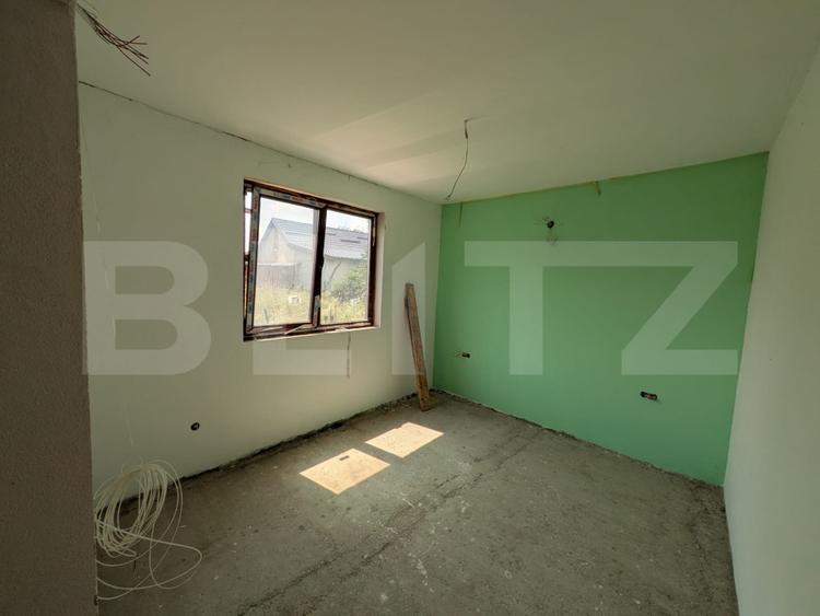 Casă individuală cu 5 camere cu Teren 141 Mp în Moreni