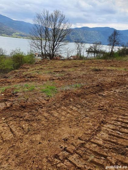 Teren de 8700 mp, în Gornea