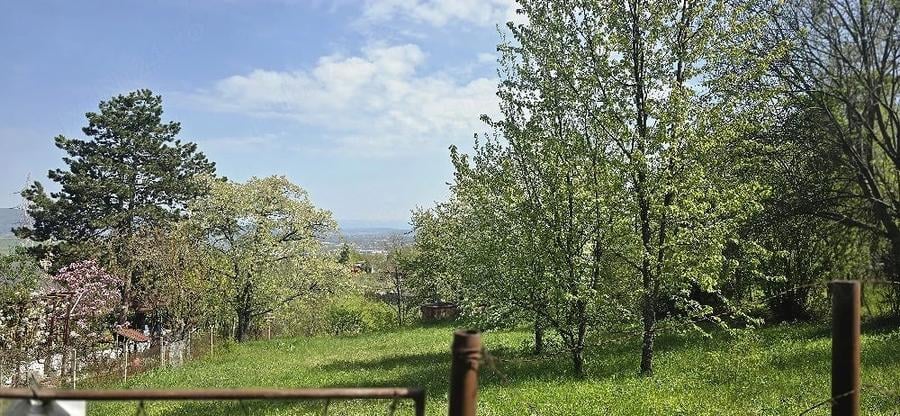 Teren de 1000 mp, în Călugareni